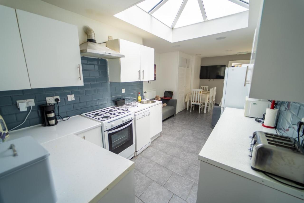Stay Sa Cosy Equipped Studios Available 10 Mins From The City! Free Wifi &50" Smart Tv'S! Birmingham Eksteriør bilde